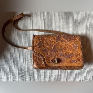 Vintage Mexican tooled leather bag gorgeous